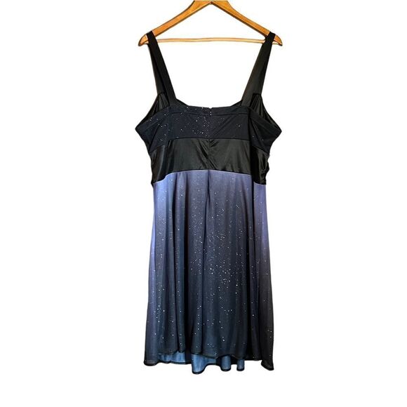 Dress barn glittery‎ midi dress. Size 18 - Picture 9 of 12